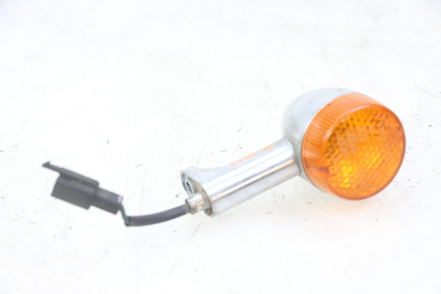 photo de CLIGNOTANT ARRIERE DROIT YAMAHA WHY 50 (1998 - 2000)