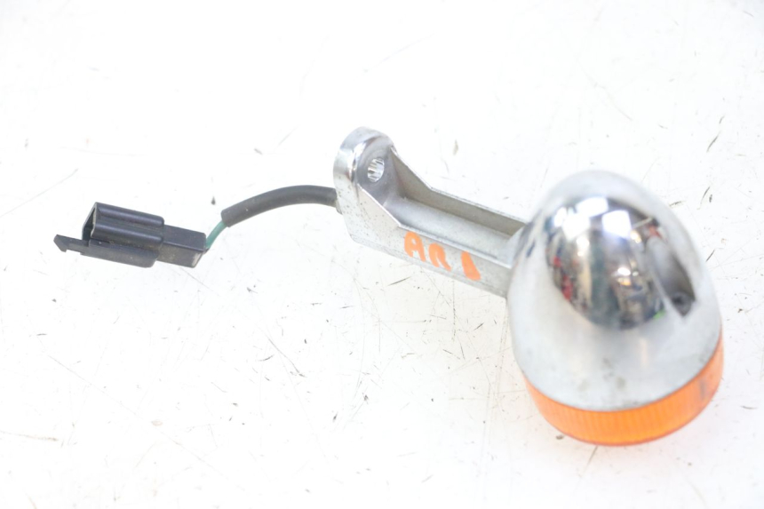 photo de CLIGNOTANT ARRIERE DROIT YAMAHA WHY 50 (1998 - 2000)