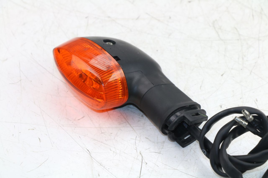 photo de CLIGNOTANT ARRIERE DROIT YAMAHA YZF R6 600 (2010 - 2016)