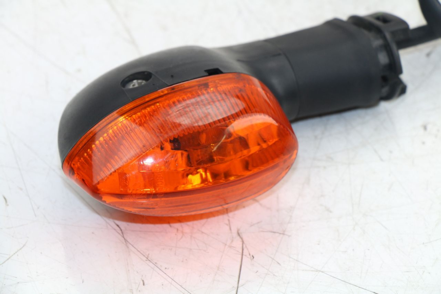 photo de CLIGNOTANT ARRIERE DROIT YAMAHA YZF R6 600 (2010 - 2016)