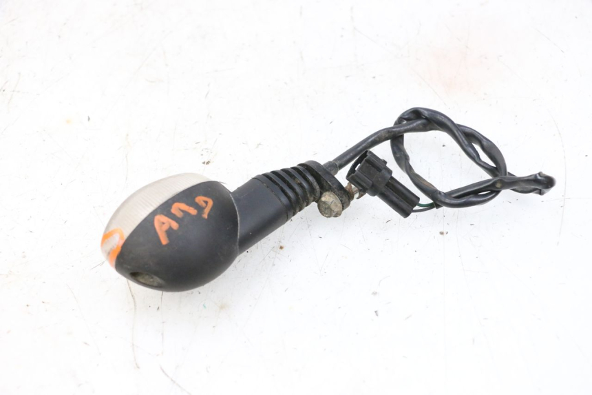 photo de CLIGNOTANT ARRIERE DROIT YAMAHA YFM R RAPTOR 250 (2008 - 2014) - Points de fixation