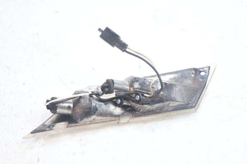 photo de CLIGNOTANT ARRIERE DROIT PIAGGIO ZIP IGET 4T 50 (2021 - 2023) - Vue d’ensemble