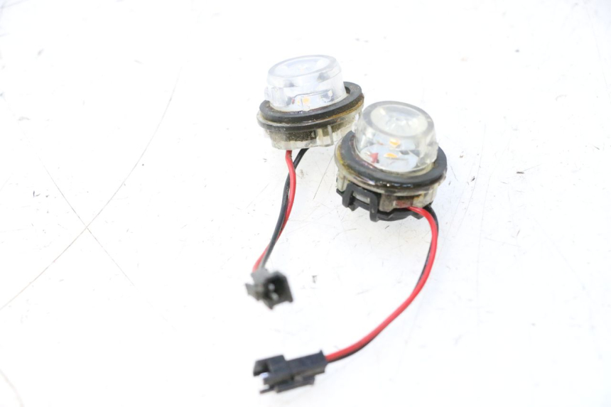 photo de CLIGNOTANT ARRIERE JM MOTORS EVOLIS 4T 50 (2018 - 2022) - Détail de la pièce