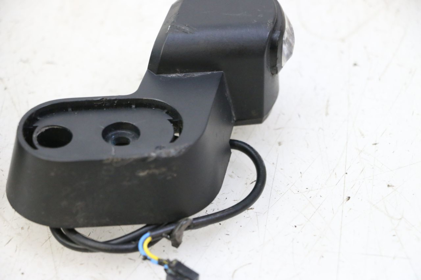 photo de CLIGNOTANT ARRIERE SEGWAY NINEBOT F65I 1