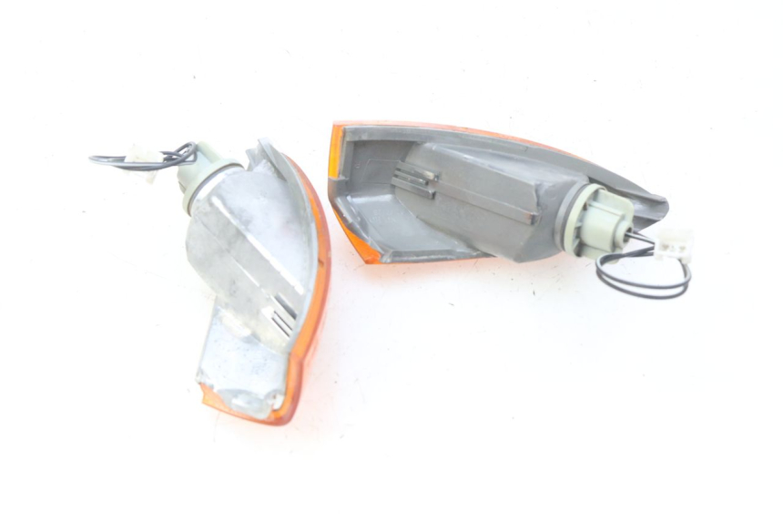photo de CLIGNOTANT ARRIERE PIAGGIO FLY 100 (2006 - 2010)