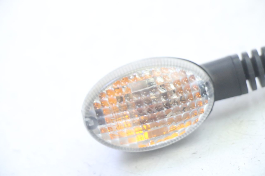 photo de CLIGNOTANT ARRIERE GAUCHE SUZUKI DL V STROM 1000 (2002 - 2007) - Zoom état d’usage