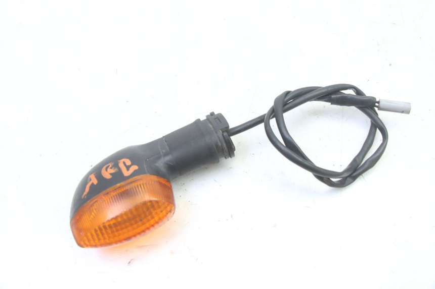photo de CLIGNOTANT ARRIERE GAUCHE YAMAHA FZ6 FAZER S2 600 (2007 - 2011)