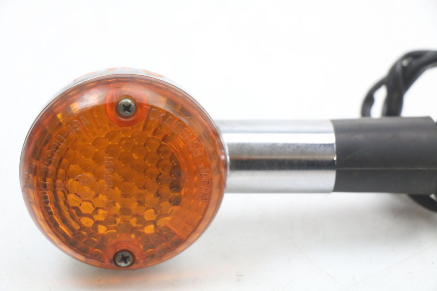 photo de CLIGNOTANT ARRIERE GAUCHE SUZUKI GZ MARAUDER 125 (1998 - 2004) - Détail de la pièce