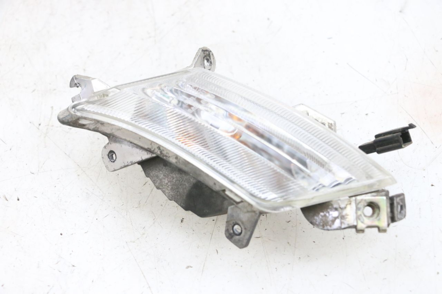 photo de CLIGNOTANT ARRIERE GAUCHE KYMCO LIKE 125 (2009 - 2016) - Vue d’ensemble