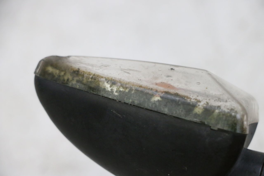 photo de CLIGNOTANT ARRIERE GAUCHE PIAGGIO NEW TYPHOON 50 (2018 - 2021) - Détail de la pièce