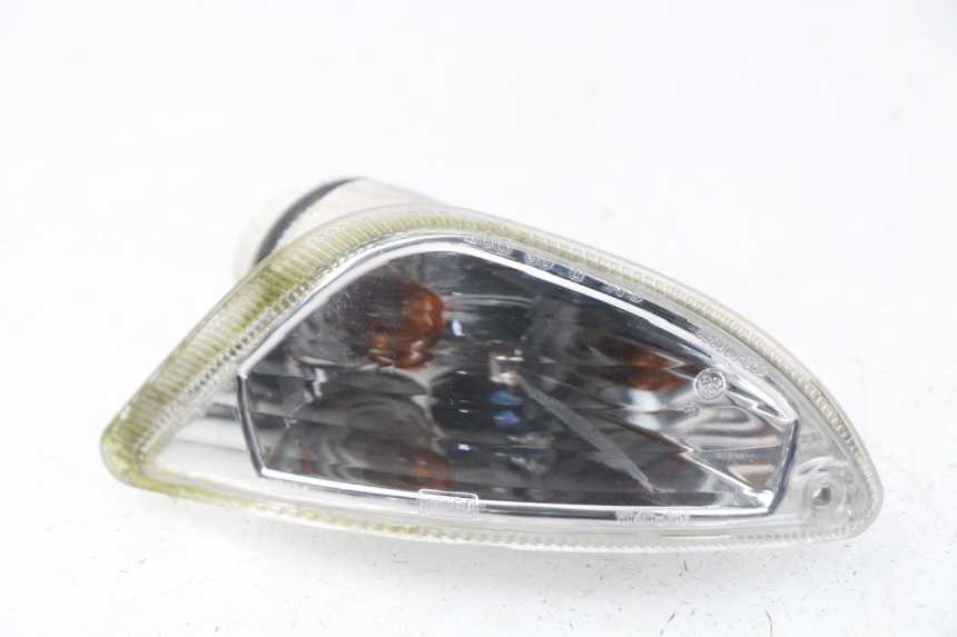 photo de CLIGNOTANT ARRIERE GAUCHE PIAGGIO VESPA LX IE 125 (2010 - 2012)