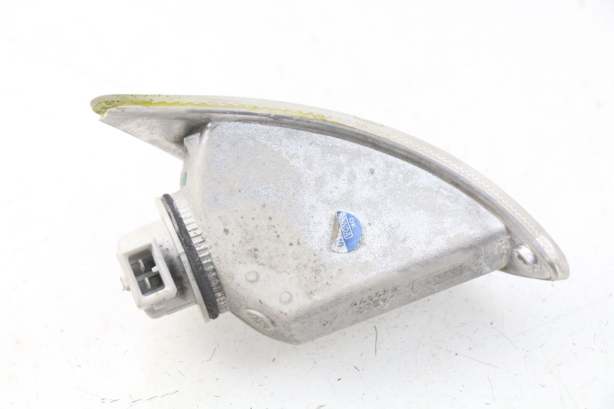 photo de CLIGNOTANT ARRIERE GAUCHE PIAGGIO VESPA LX IE 125 (2010 - 2012)