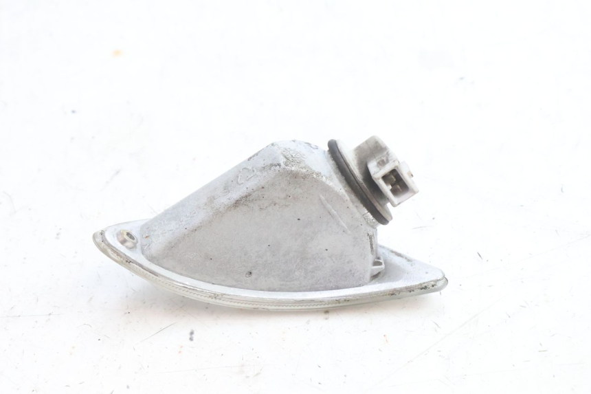 photo de CLIGNOTANT ARRIERE GAUCHE PIAGGIO VESPA S 2T 50 (2007 - 2014) - Autre angle de vue