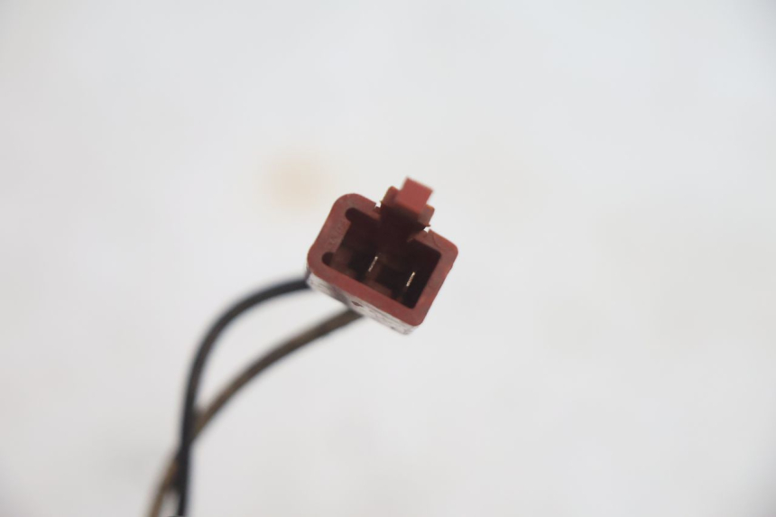 photo de CLIGNOTANT ARRIERE GAUCHE PIAGGIO ZIP 4T 50 (2018 - 2020) - Points de fixation