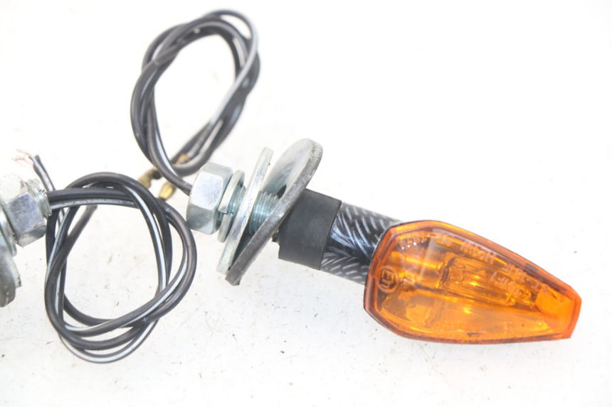 photo de CLIGNOTANT ARRIERE SUZUKI GSX-F GSXF 600 (1998 - 2004)