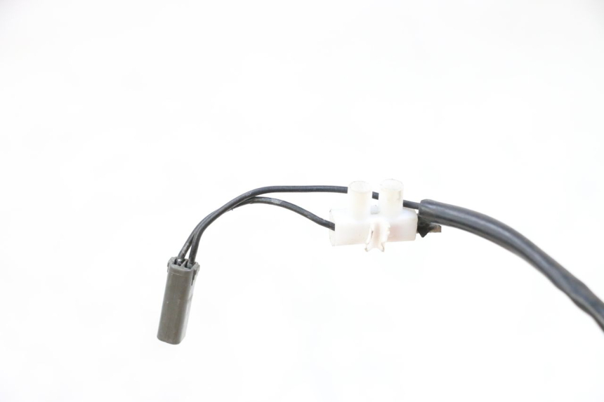 photo de CLIGNOTANT ARRIERE SUZUKI GSXR GSX-R 1000 (2003 - 2004) - Autre angle de vue