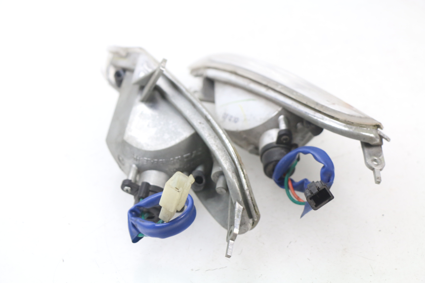 photo de CLIGNOTANT ARRIERE KYMCO GRAND DINK 250 (2002 - 2007)