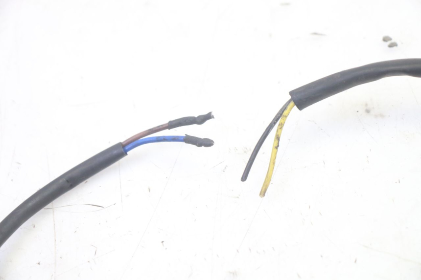 photo de CLIGNOTANT ARRIERE PIAGGIO MP3 500 (2016 - 2018) - Marquages et références