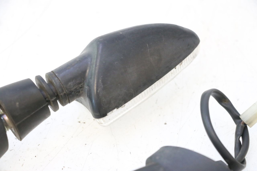 photo de CLIGNOTANT ARRIERE PIAGGIO MP3 500 (2016 - 2018) - État de surface
