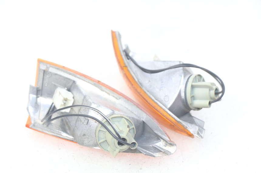 photo de CLIGNOTANT ARRIERE PIAGGIO FLY 125 (2005 - 2012)