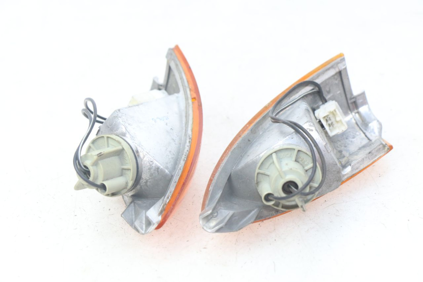 photo de CLIGNOTANT ARRIERE PIAGGIO FLY 125 (2005 - 2012)