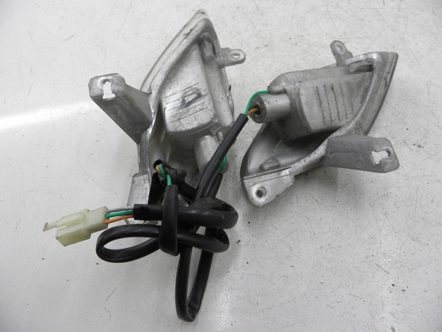 photo de CLIGNOTANT ARRIERE SYM FIDDLE 50 (2008 - 2010) - Pièce contrôlée