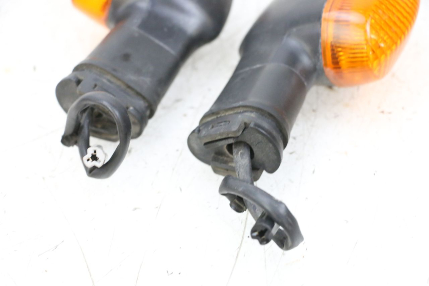 photo de CLIGNOTANT ARRIERE YAMAHA TDM ABS 900 (2002 - 2014) - Vue d’ensemble