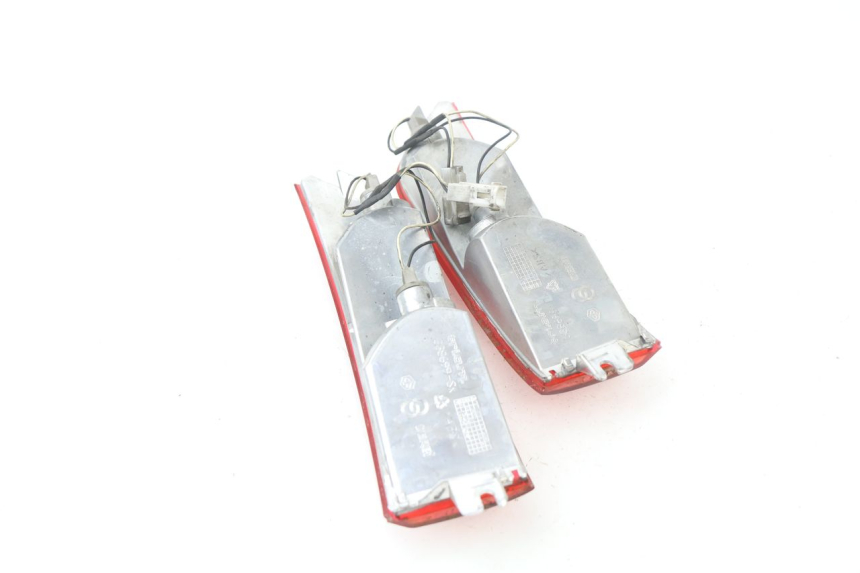 photo de CLIGNOTANT ARRIERE PIAGGIO XEVO - X EVO 125 (2007 - 2016)