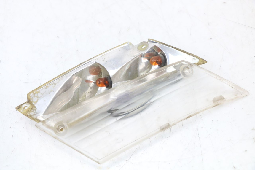 photo de CLIGNOTANT ARRIERE PIAGGIO ZIP 2T 50 (2009 - 2019) - Points de fixation