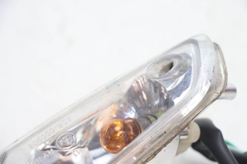 photo de CLIGNOTANT AVANT DROIT KYMCO AGILITY 4T 10" 50 (2005 - 2018) - Zoom état d’usage