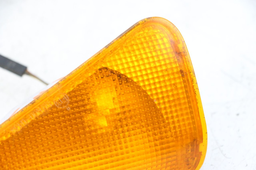 photo de CLIGNOTANT AVANT DROIT BMW C1 125 (2000 - 2003)