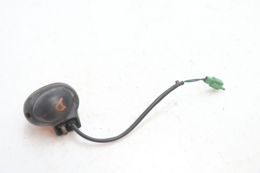 photo de CLIGNOTANT AVANT DROIT MBK BOOSTER SPIRIT 50 (2004 - 2017) - Autre angle de vue