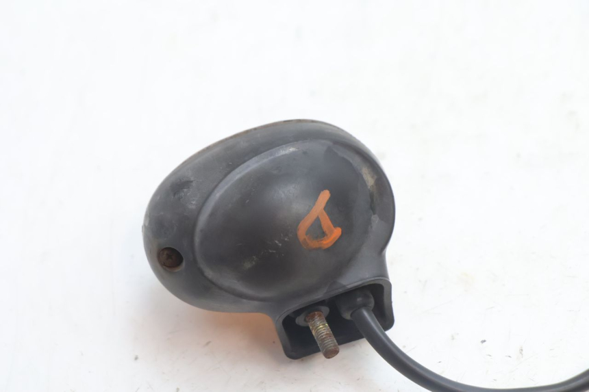 photo de CLIGNOTANT AVANT DROIT MBK BOOSTER SPIRIT 50 (2004 - 2017) - Gros plan technique