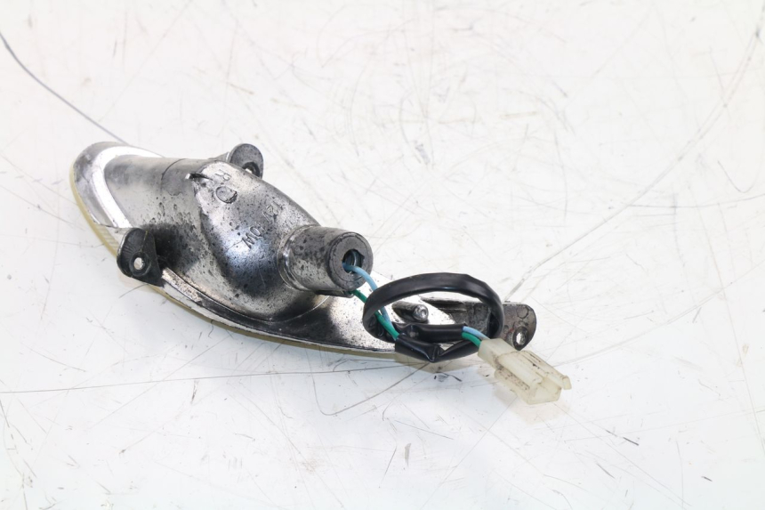 photo de CLIGNOTANT AVANT DROIT BAOTIAN BT 49 QT-9 50 (2006 - 2010) - Zoom état d’usage