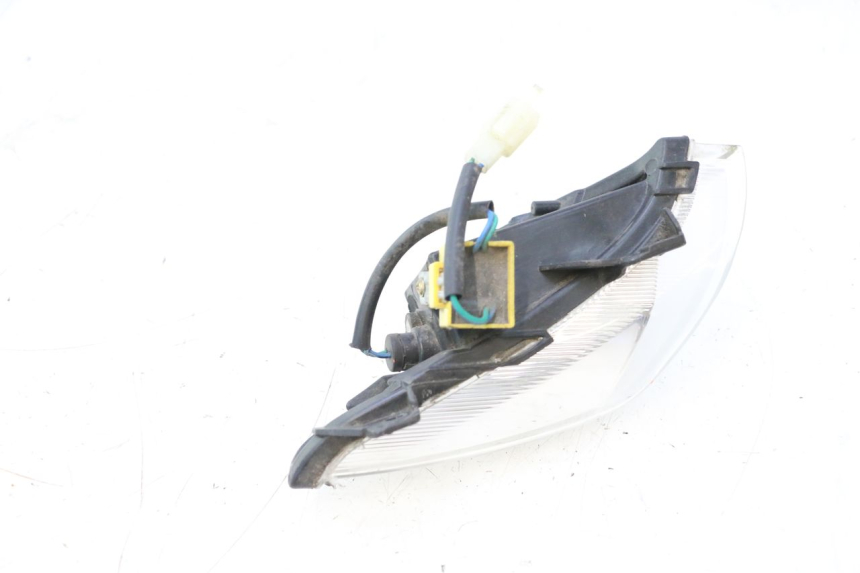 photo de CLIGNOTANT AVANT DROIT PEUGEOT CITYSTAR 2T 50 (2018 - 2021) - Points de fixation