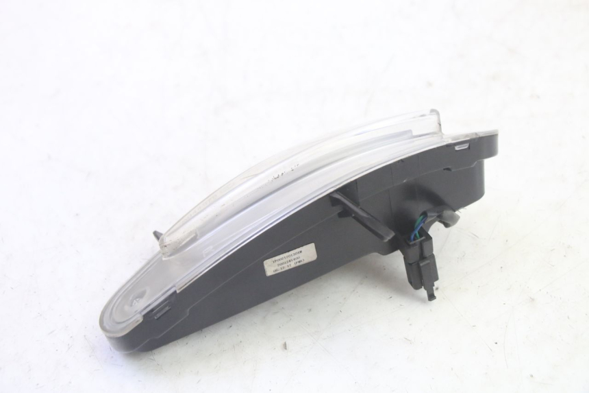 photo de CLIGNOTANT AVANT DROIT PEUGEOT DJANGO 4T 50 (2014 - 2019) - Zoom état d’usage