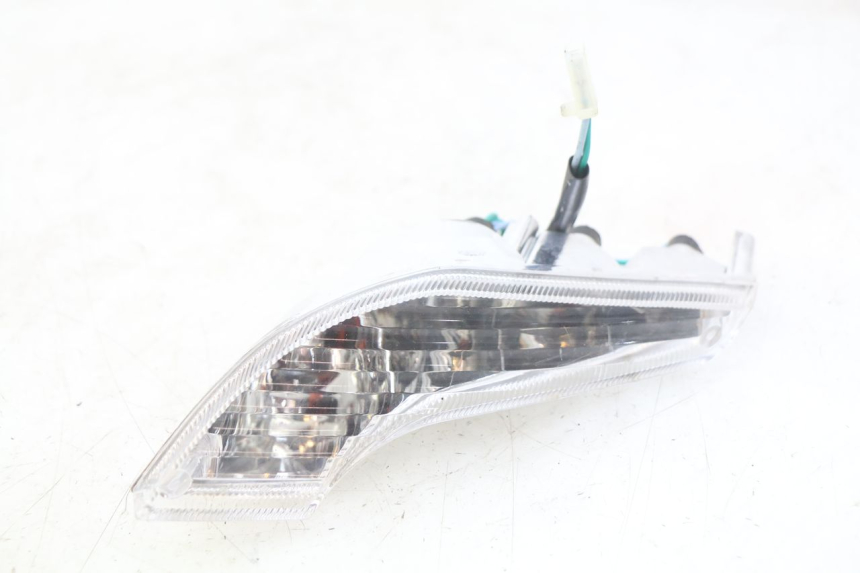 photo de CLIGNOTANT AVANT DROIT PEUGEOT E-VIVACITY 1 (2012 - 2018)
