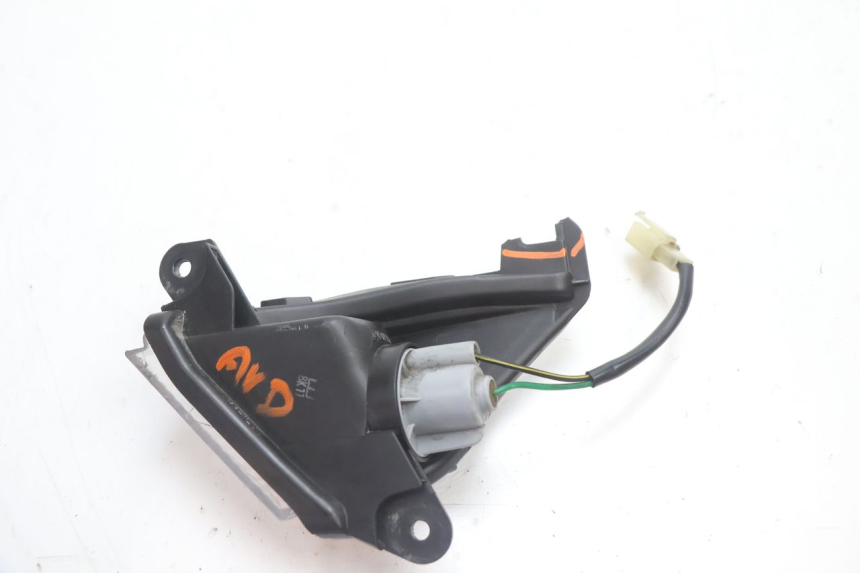 photo de CLIGNOTANT AVANT DROIT KAWASAKI ER-6 ER6 N 650 (2005 - 2009) - Autre angle de vue