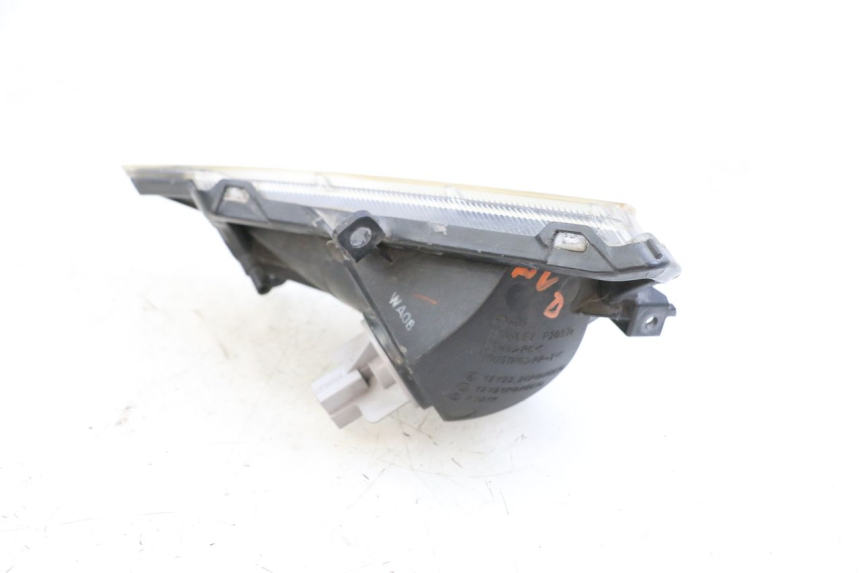 photo de CLIGNOTANT AVANT DROIT HONDA FJS SILVER WING SILVERWING 400 (2005 - 2008)