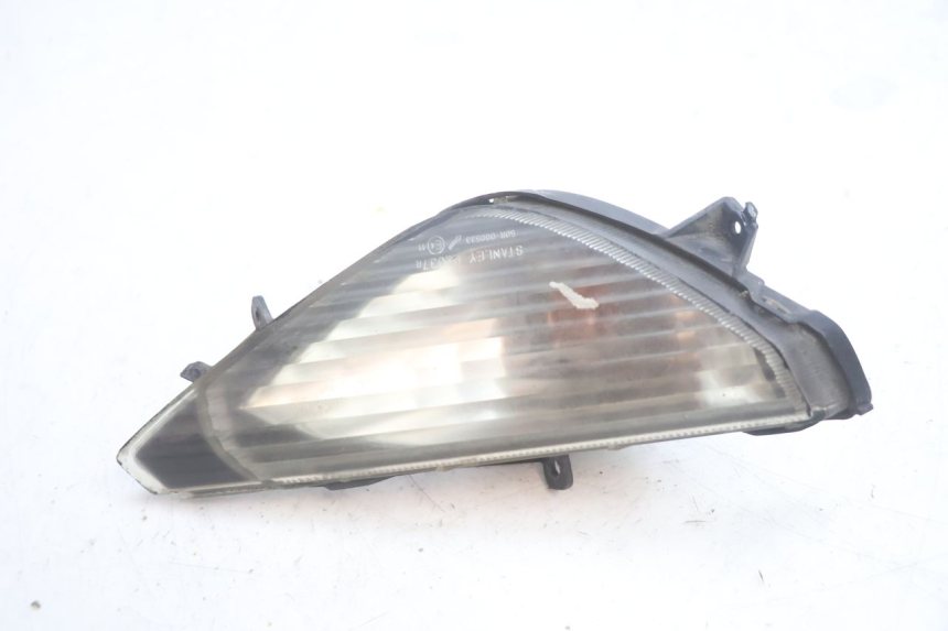 photo de CLIGNOTANT AVANT DROIT HONDA FJS SILVER WING SILVERWING 400 (2005 - 2008) - Gros plan technique
