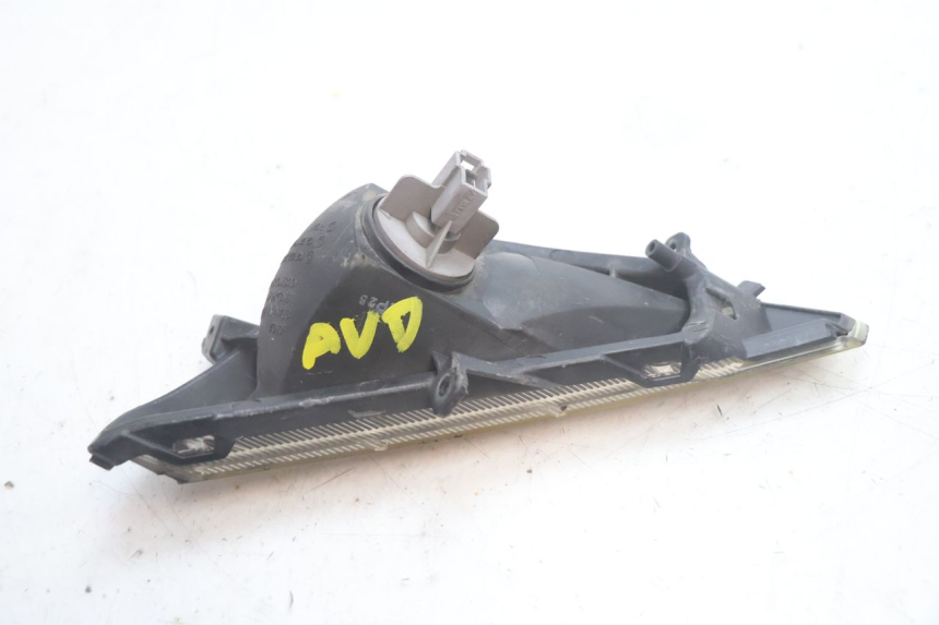 photo de CLIGNOTANT AVANT DROIT HONDA FJS SILVER WING SILVERWING 400 (2005 - 2008) - Points de fixation