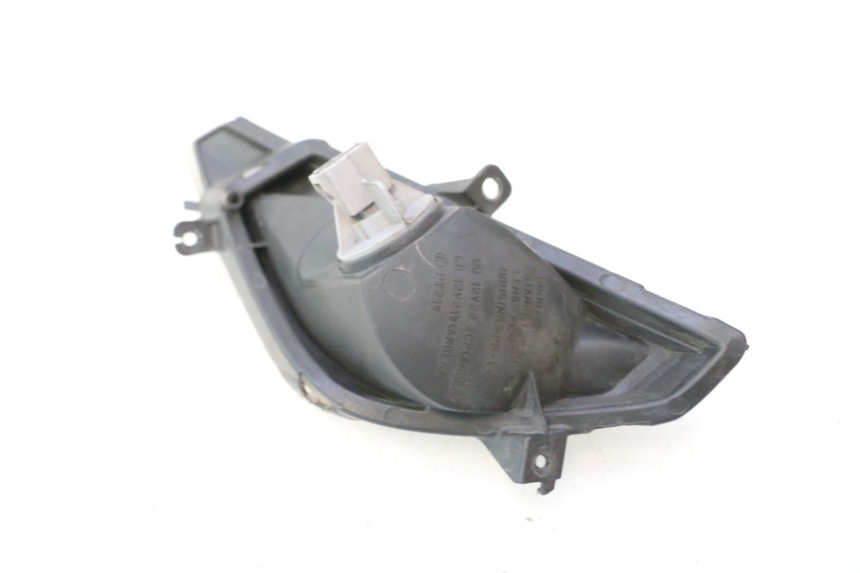 photo de CLIGNOTANT AVANT DROIT HONDA FJS SILVER WING SILVERWING 400 (2005 - 2008) - Gros plan technique