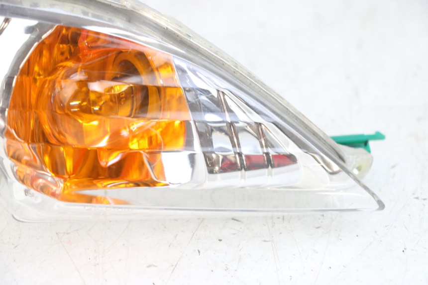 photo de CLIGNOTANT AVANT DROIT MBK FLAME X 125 (2007 - 2016) - État de surface