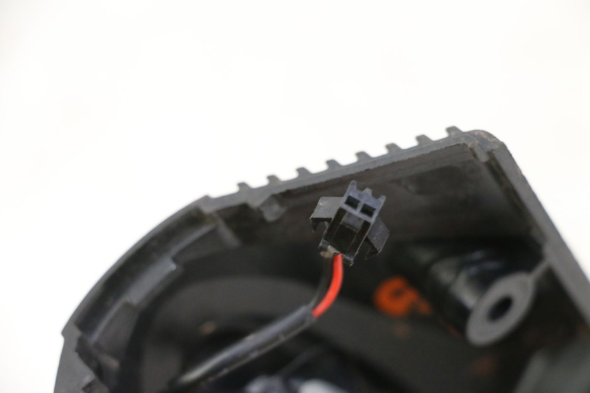 photo de CLIGNOTANT AVANT DROIT KUKIRIN G2 MASTER 1