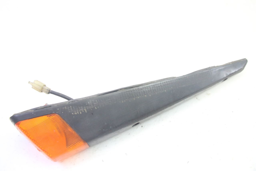 photo de CLIGNOTANT AVANT DROIT KAWASAKI GPZ RX 1000 (1986 - 1988) - Vue d’ensemble