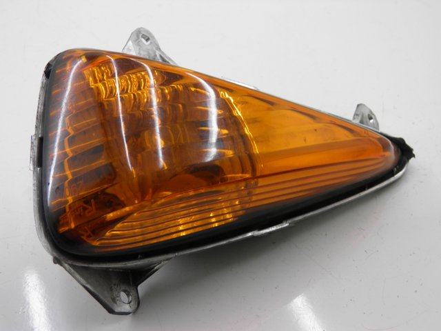 photo de CLIGNOTANT AVANT DROIT HONDA CBF S ABS 600 (2004 - 2007)