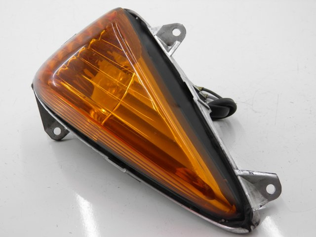 photo de CLIGNOTANT AVANT DROIT HONDA CBF S ABS 600 (2004 - 2007)