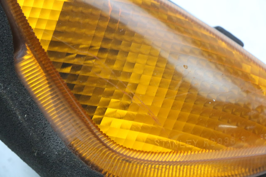photo de CLIGNOTANT AVANT DROIT HONDA NTV DEAUVILLE 650 (1998 - 2001)