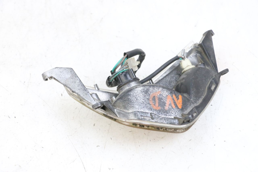 photo de CLIGNOTANT AVANT DROIT KYMCO LIKE 125 (2009 - 2016) - Autre angle de vue