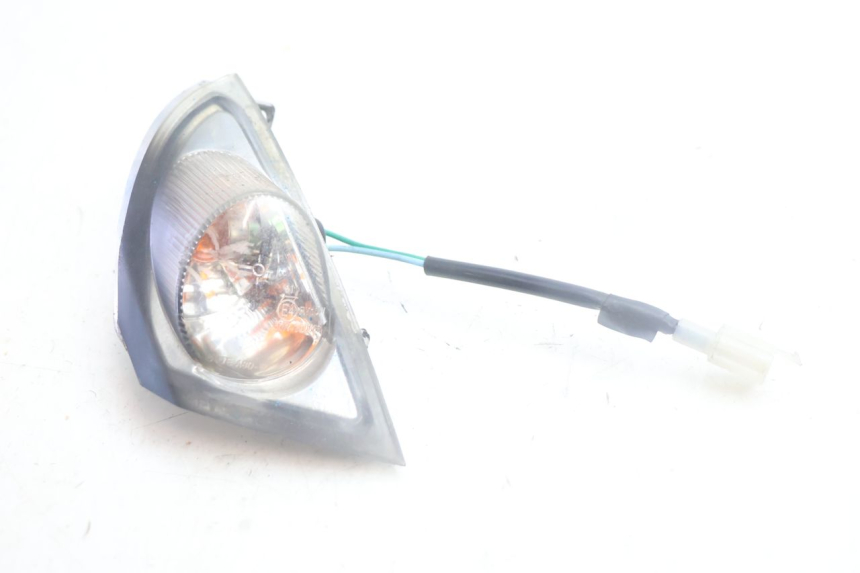 photo de CLIGNOTANT AVANT DROIT SYM MIO 50 (2005 - 2010) - Détail de la pièce